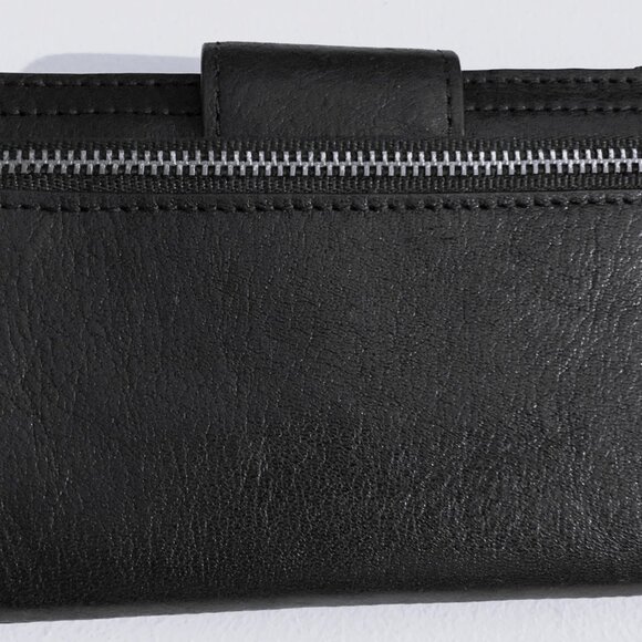 Fossil Wallet - Picture 2 of 3